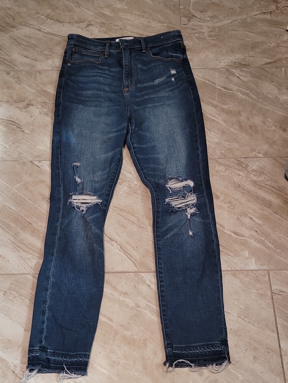 Abercrombie & Fitch Distressed, Super Skinny Ankle High Rise